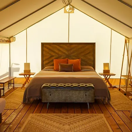 Basecamp 37° Hotel Kanab Exterior photo