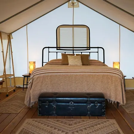 Basecamp 37° Hotel Kanab Exterior photo