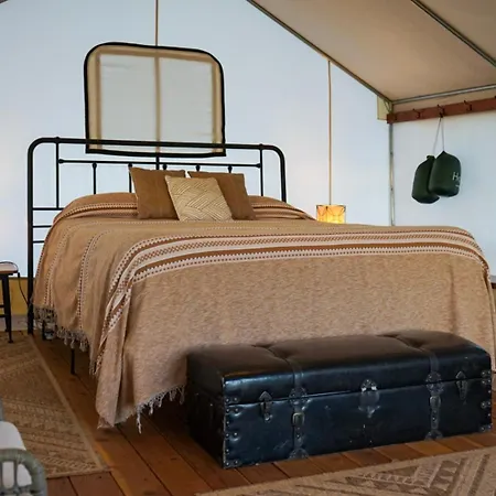 Basecamp 37° Hotel Kanab Exterior photo