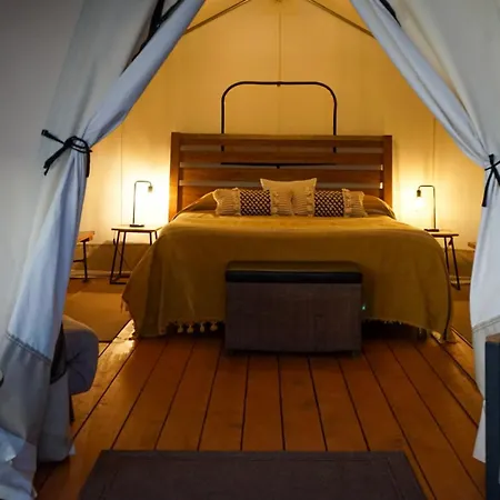 Basecamp 37° Hotel Kanab Exterior photo