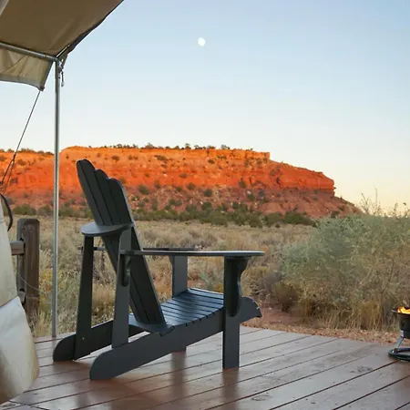 Basecamp 37° Hotel Kanab Exterior photo
