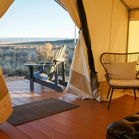 Basecamp 37° Hotel Kanab Exterior photo