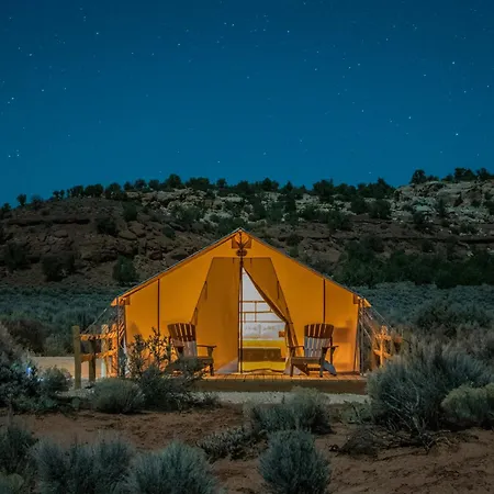 Basecamp 37° Hotel Kanab Exterior photo